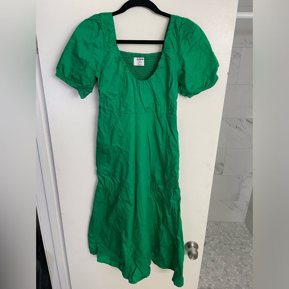 Puff-Sleeve Midi Swing Dress